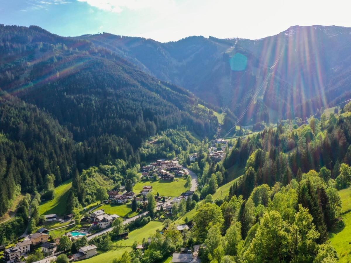 Der Sonnberg Alpinlodges - Apartments Mit Seeblick, Privater Sauna Und Self Check-In Zell am See Ngoại thất bức ảnh