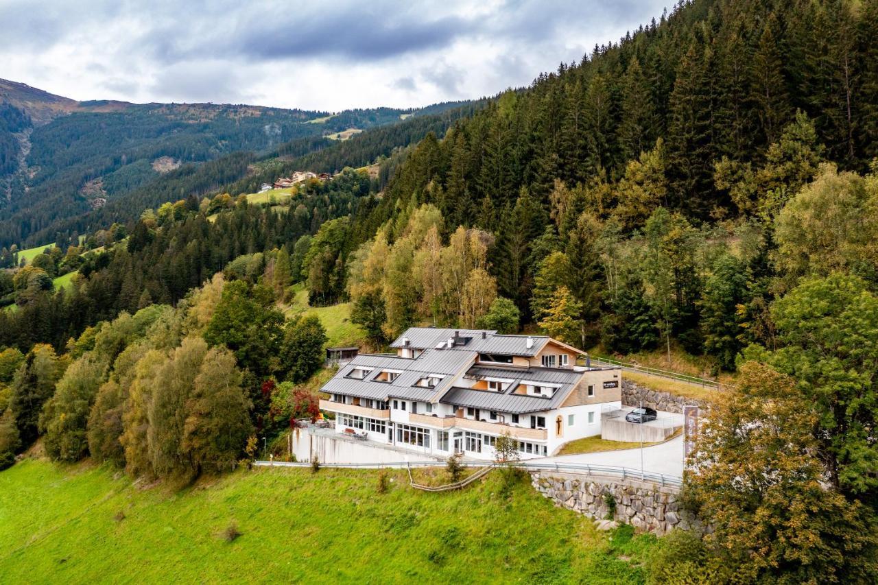 Der Sonnberg Alpinlodges - Apartments Mit Seeblick, Privater Sauna Und Self Check-In Zell am See Ngoại thất bức ảnh