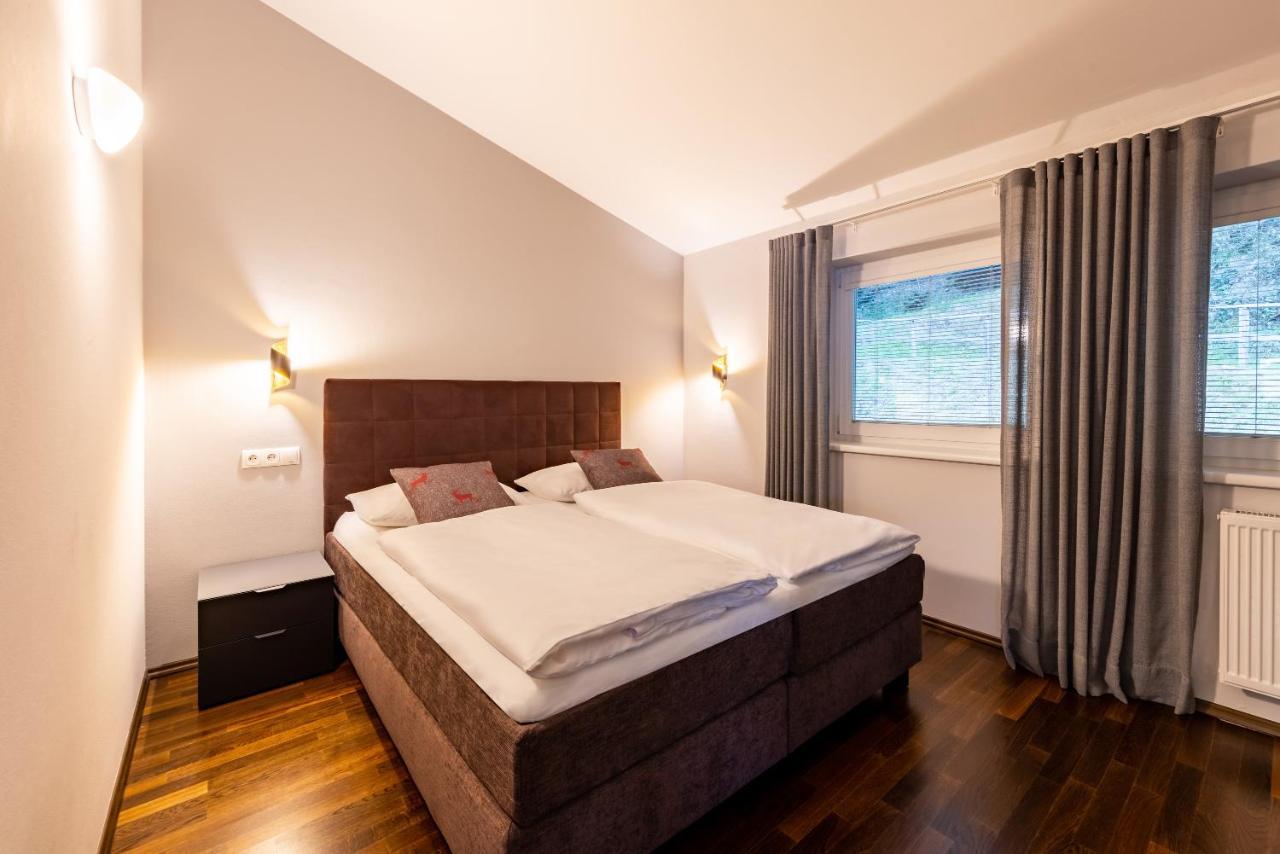 Der Sonnberg Alpinlodges - Apartments Mit Seeblick, Privater Sauna Und Self Check-In Zell am See Ngoại thất bức ảnh