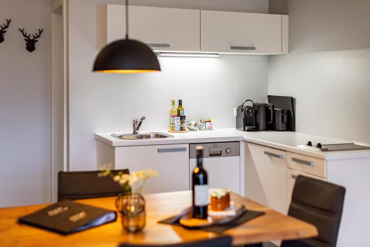 Der Sonnberg Alpinlodges - Apartments Mit Seeblick, Privater Sauna Und Self Check-In Zell am See Ngoại thất bức ảnh